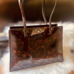 SOLD ❌❌ Tory Burch $578 Emerson Patent Tote Tortoise Onyx